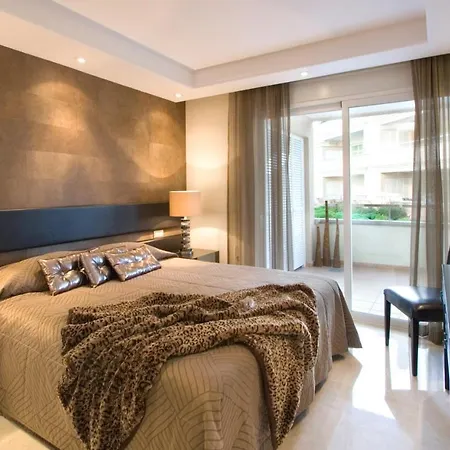 212 Heaven Apartments, Guadalmansa Playa Apartment *
